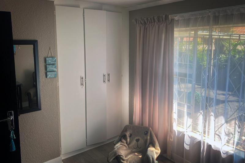 3 Bedroom Property for Sale in Dunnottar Gauteng