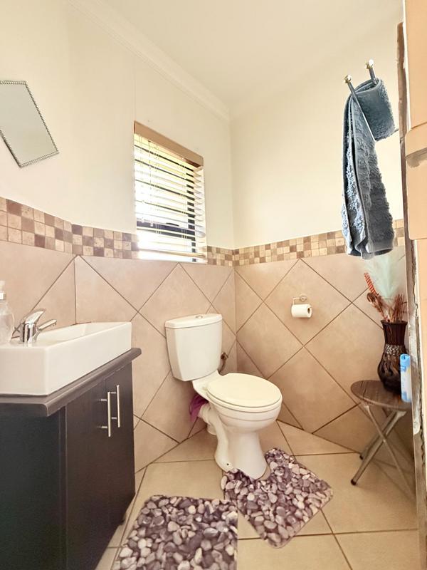 4 Bedroom Property for Sale in Terenure Gauteng