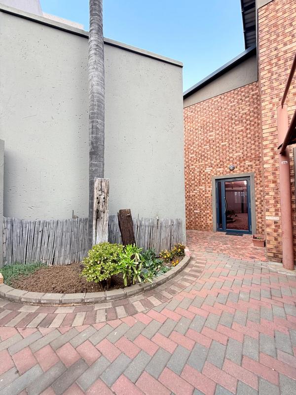 4 Bedroom Property for Sale in Terenure Gauteng