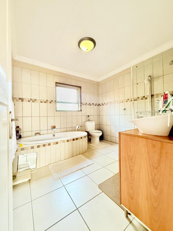 3 Bedroom Property for Sale in Terenure Gauteng