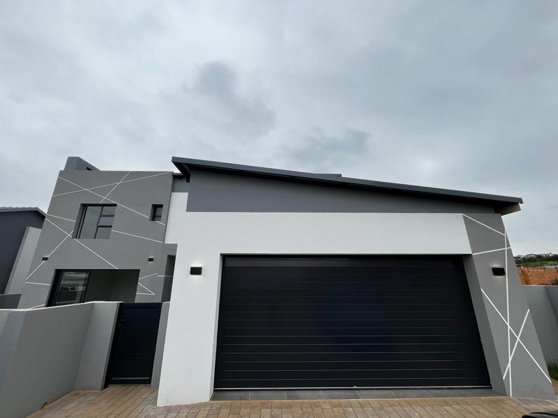 4 Bedroom Property for Sale in Fountainbrook Estate Gauteng