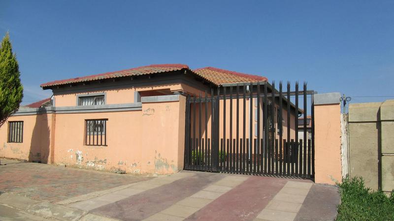 2 Bedroom Property for Sale in Witpoortjie Gauteng