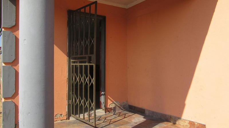 2 Bedroom Property for Sale in Witpoortjie Gauteng
