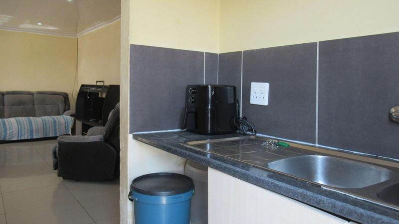 2 Bedroom Property for Sale in Witpoortjie Gauteng