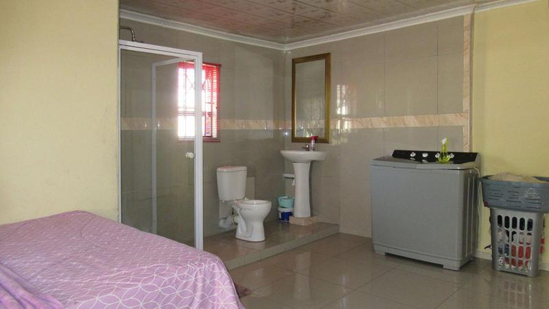 2 Bedroom Property for Sale in Witpoortjie Gauteng