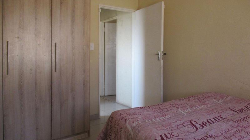 2 Bedroom Property for Sale in Witpoortjie Gauteng