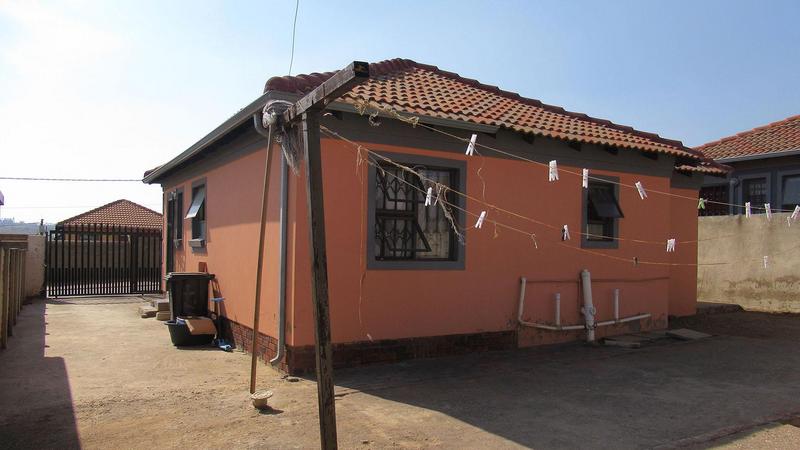 2 Bedroom Property for Sale in Witpoortjie Gauteng