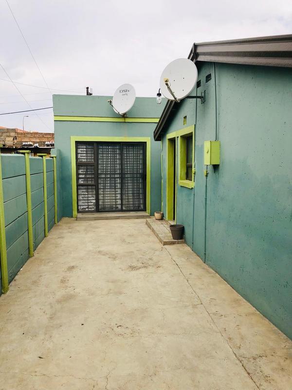 1 Bedroom Property for Sale in Meadowlands Gauteng