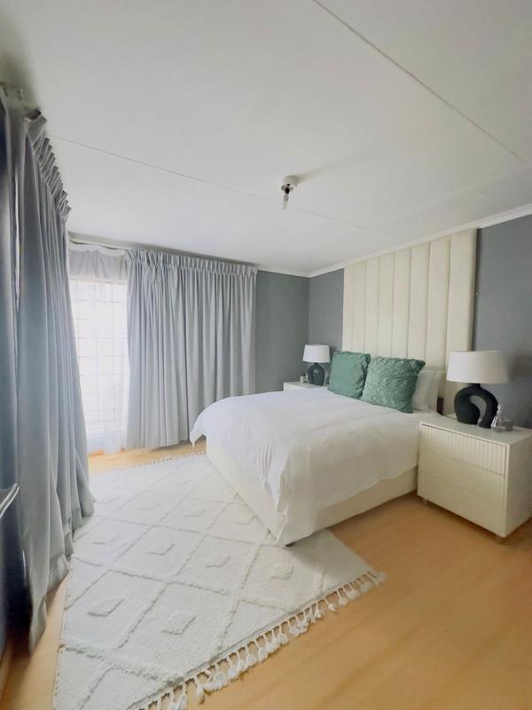 4 Bedroom Property for Sale in Mmesi Park Gauteng