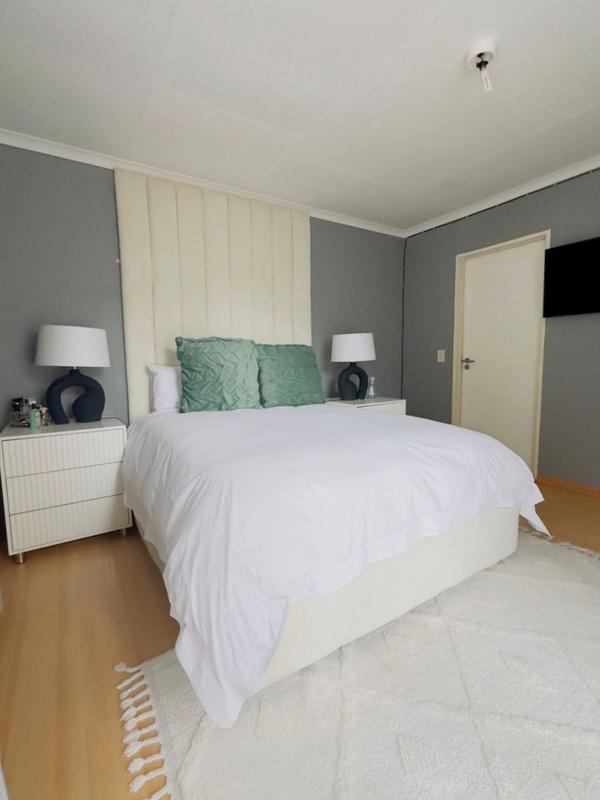 4 Bedroom Property for Sale in Mmesi Park Gauteng