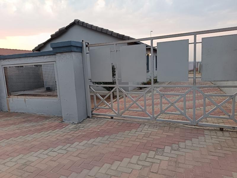 To Let 3 Bedroom Property for Rent in Windmill Park Gauteng