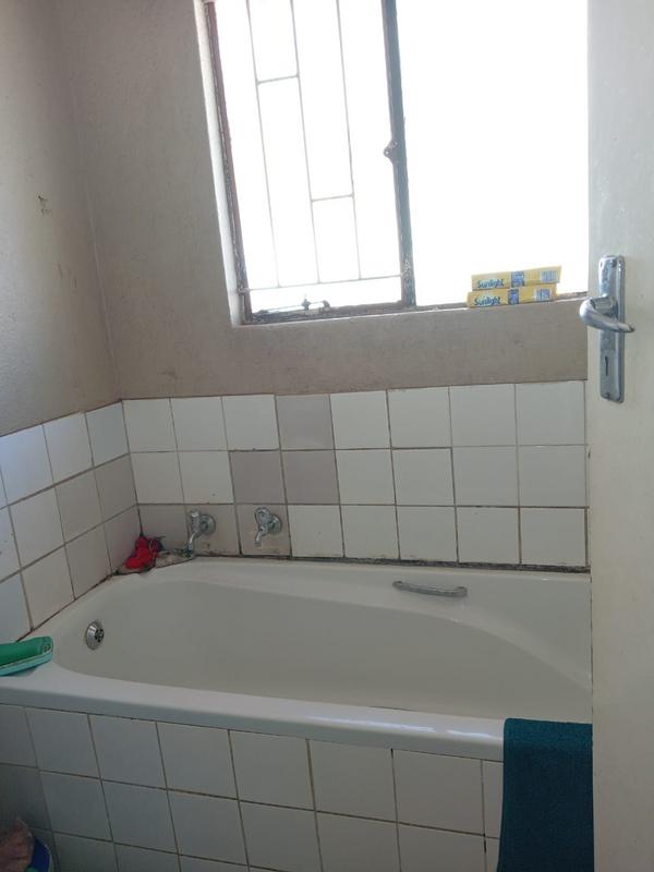 To Let 2 Bedroom Property for Rent in Doornkop Gauteng