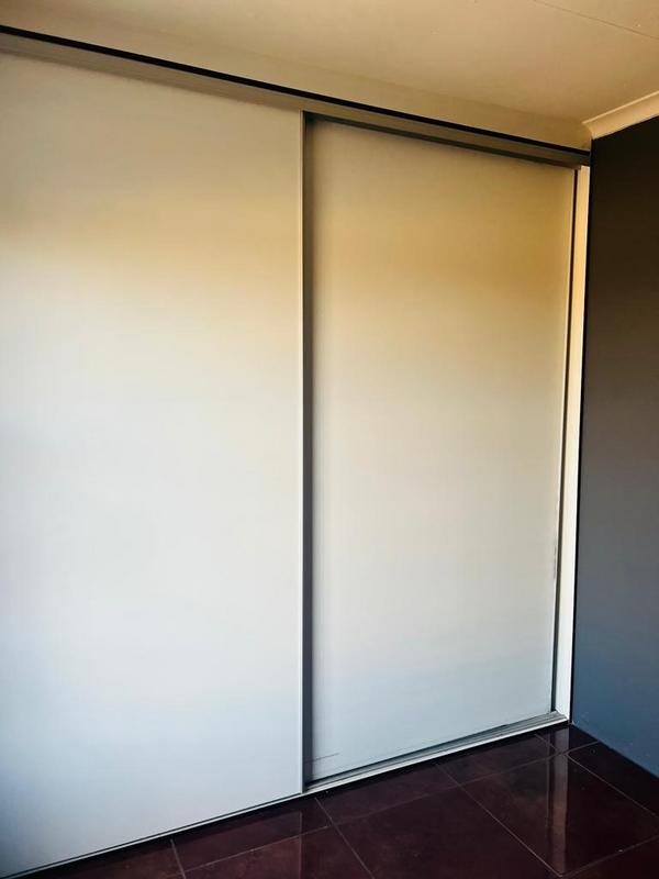 To Let 3 Bedroom Property for Rent in Fleurhof Gauteng