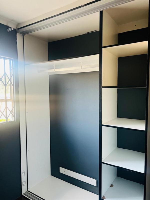 To Let 3 Bedroom Property for Rent in Fleurhof Gauteng