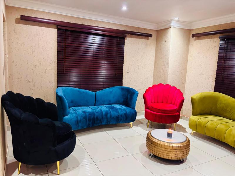 To Let 3 Bedroom Property for Rent in Fleurhof Gauteng