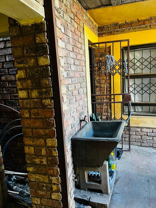 12 Bedroom Property for Sale in Tembisa Gauteng