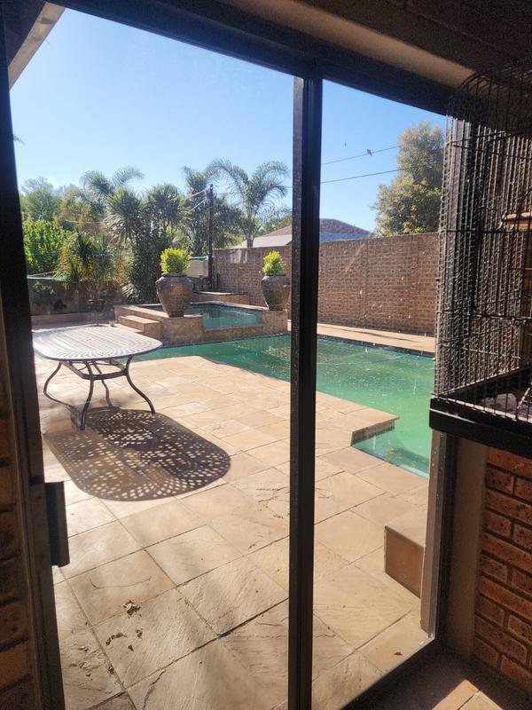 4 Bedroom Property for Sale in Brenthurst Gauteng