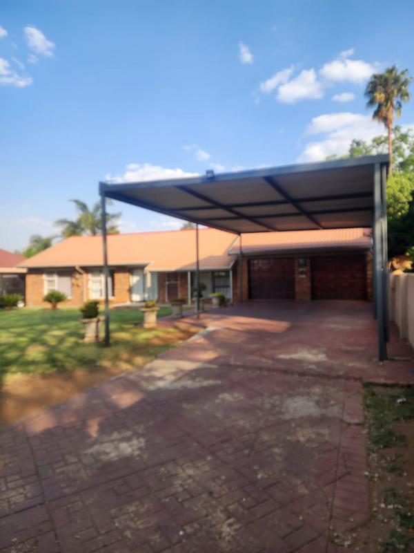 4 Bedroom Property for Sale in Brenthurst Gauteng
