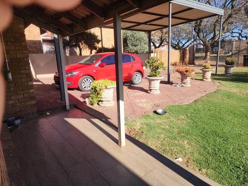 4 Bedroom Property for Sale in Brenthurst Gauteng