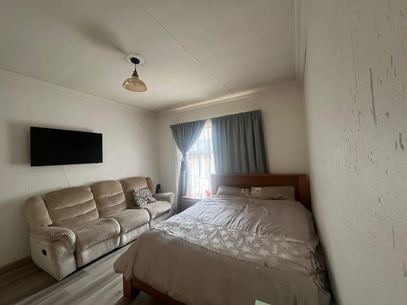 To Let 2 Bedroom Property for Rent in Ravenswood Gauteng