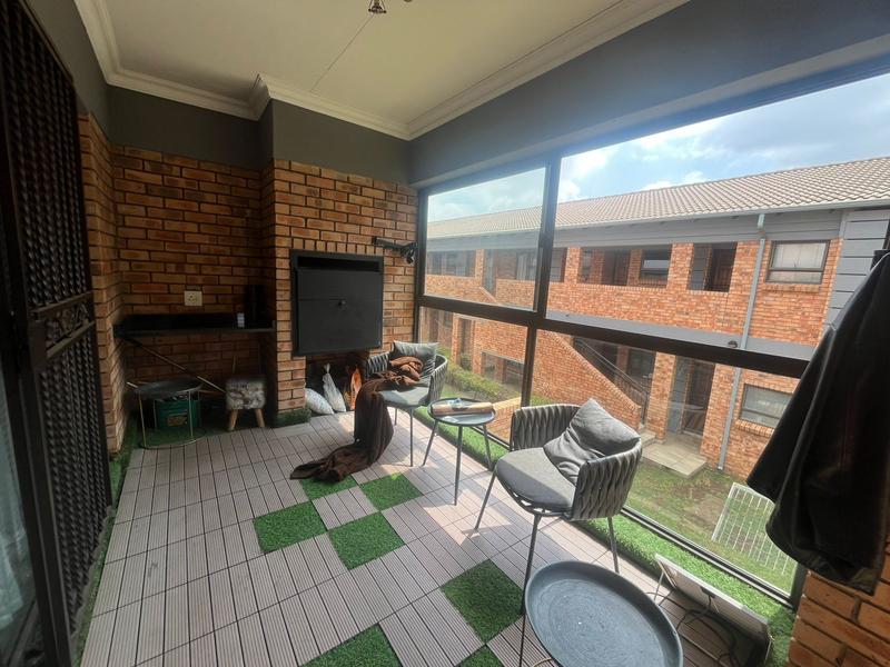 To Let 2 Bedroom Property for Rent in Ravenswood Gauteng