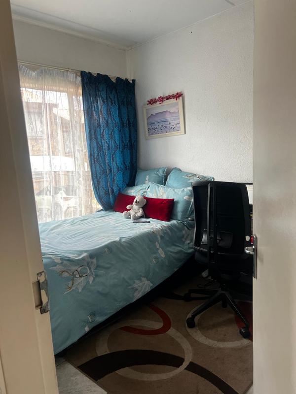 To Let 2 Bedroom Property for Rent in Meredale Gauteng
