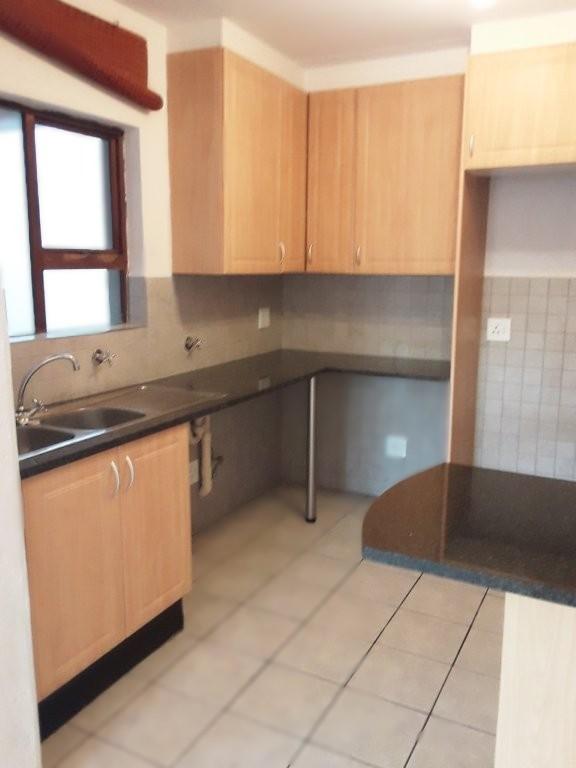 To Let 2 Bedroom Property for Rent in Pineslopes Gauteng