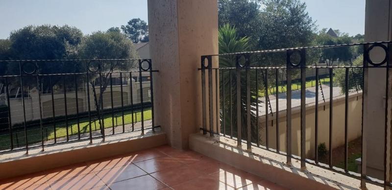 To Let 2 Bedroom Property for Rent in Pineslopes Gauteng
