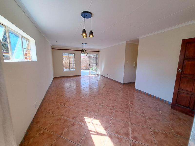 3 Bedroom Property for Sale in Rooihuiskraal North Gauteng