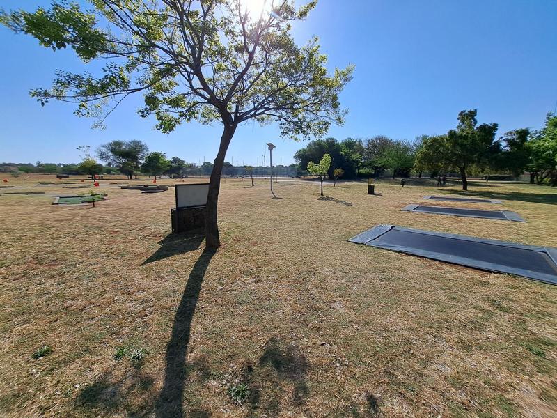 3 Bedroom Property for Sale in Rooihuiskraal North Gauteng