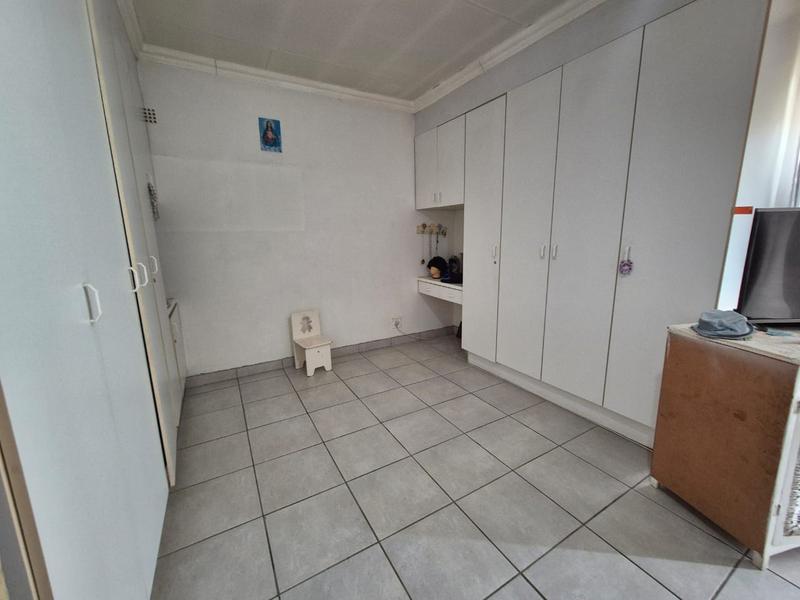 4 Bedroom Property for Sale in Brackendowns Gauteng