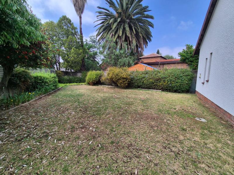 5 Bedroom Property for Sale in Brackendowns Gauteng