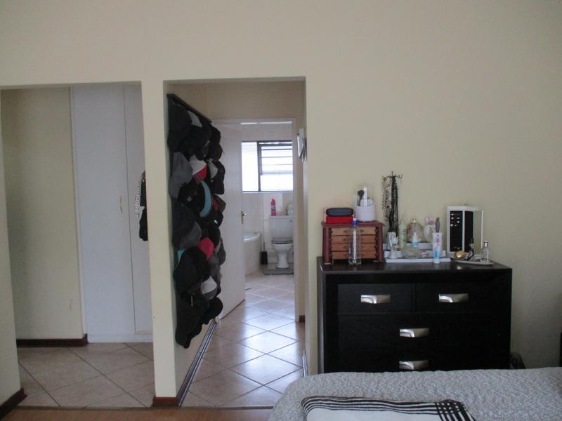To Let 3 Bedroom Property for Rent in Radiokop Gauteng