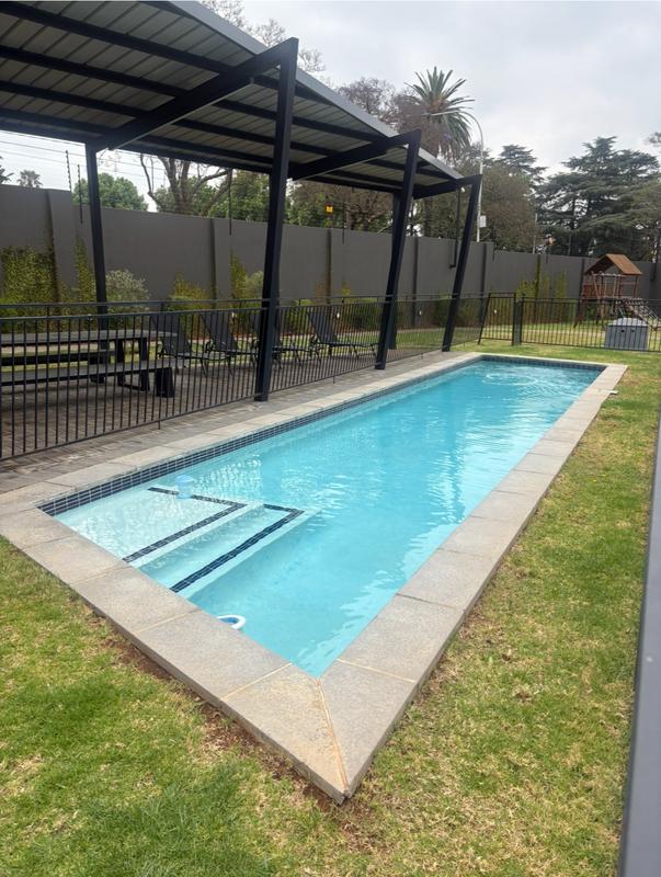 To Let 1 Bedroom Property for Rent in Waverley Gauteng