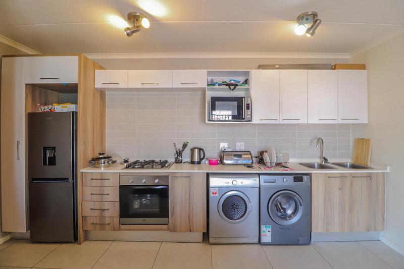 1 Bedroom Property for Sale in Modderfontein Gauteng