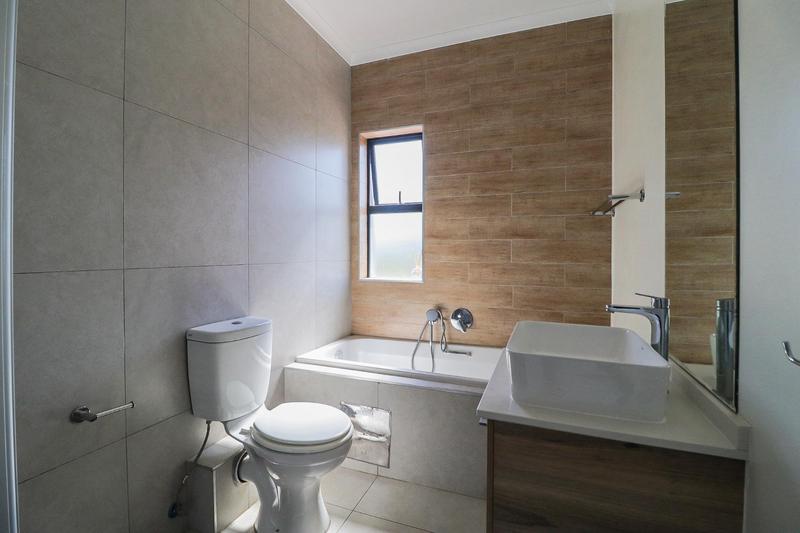 1 Bedroom Property for Sale in Modderfontein Gauteng