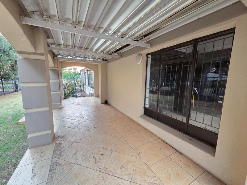 To Let 4 Bedroom Property for Rent in Erasmia Gauteng