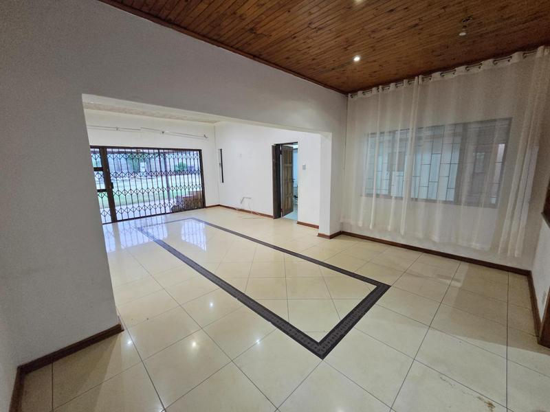 To Let 4 Bedroom Property for Rent in Erasmia Gauteng