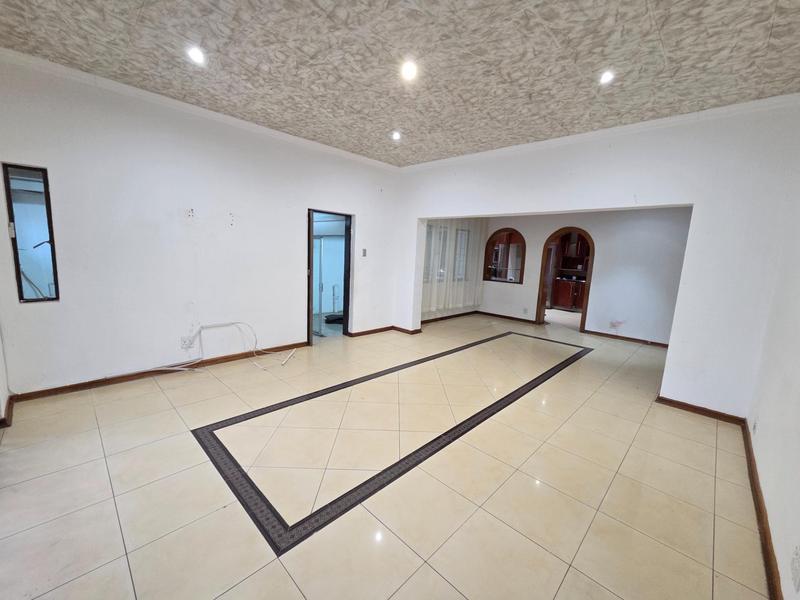 To Let 4 Bedroom Property for Rent in Erasmia Gauteng
