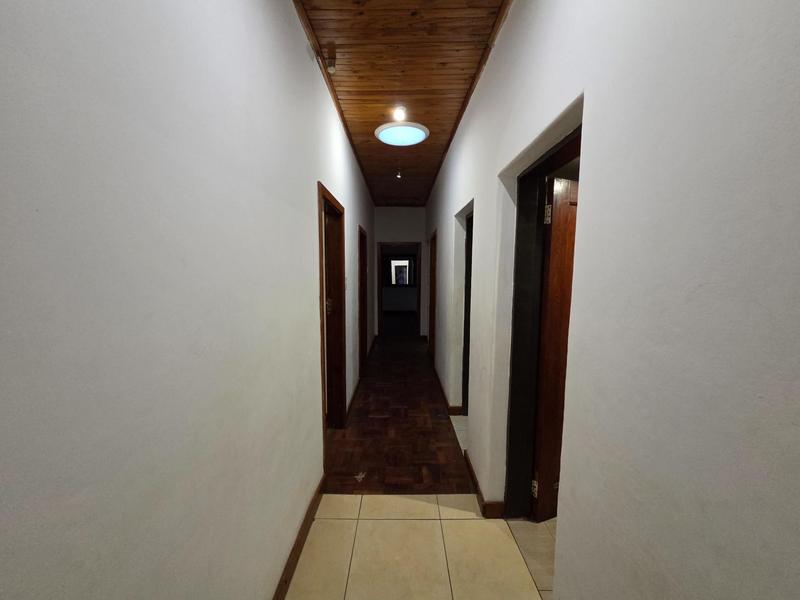 To Let 4 Bedroom Property for Rent in Erasmia Gauteng