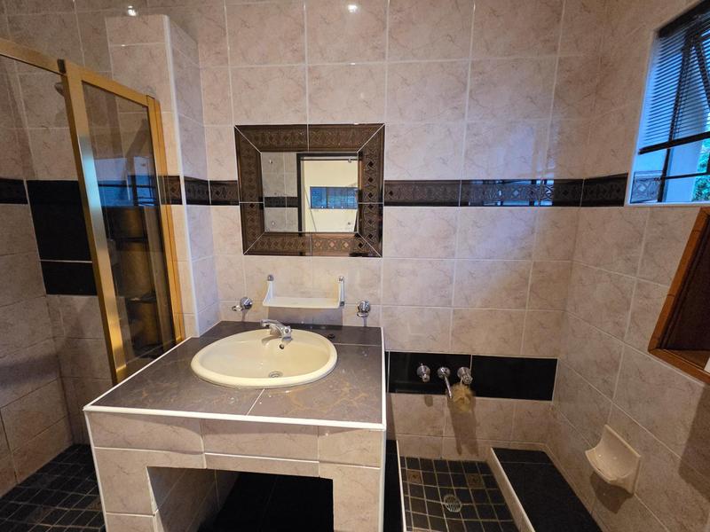 To Let 4 Bedroom Property for Rent in Erasmia Gauteng