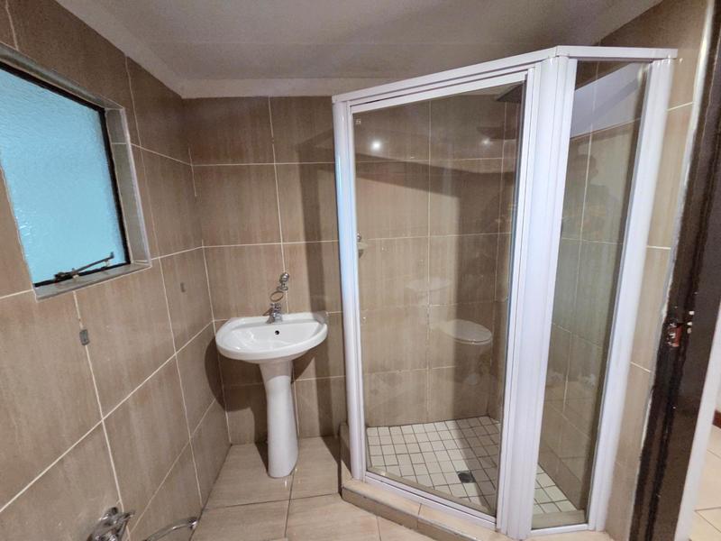 To Let 4 Bedroom Property for Rent in Erasmia Gauteng