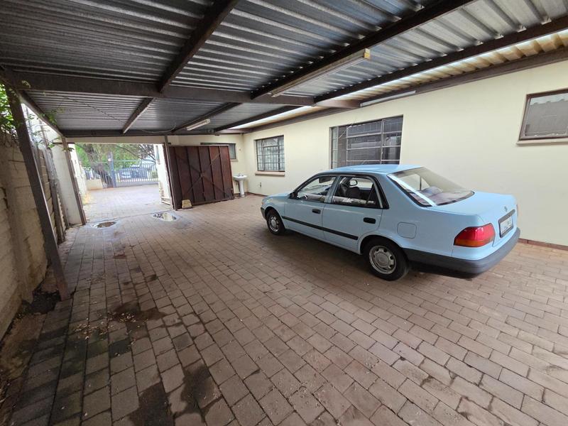 To Let 4 Bedroom Property for Rent in Erasmia Gauteng