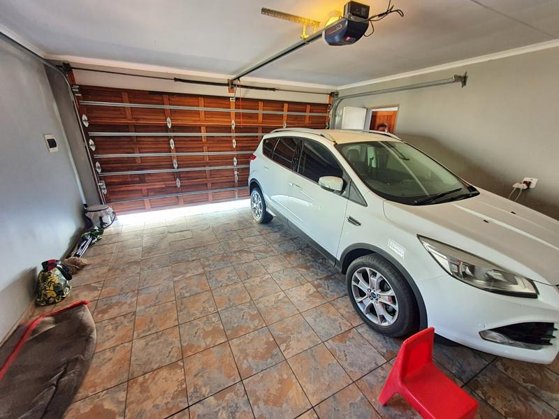 3 Bedroom Property for Sale in Heatherview Gauteng