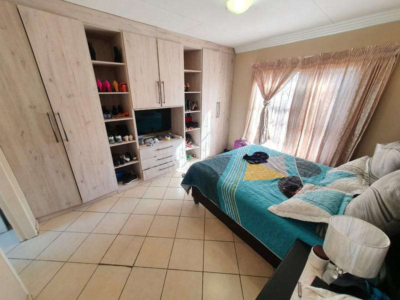 3 Bedroom Property for Sale in Heatherview Gauteng