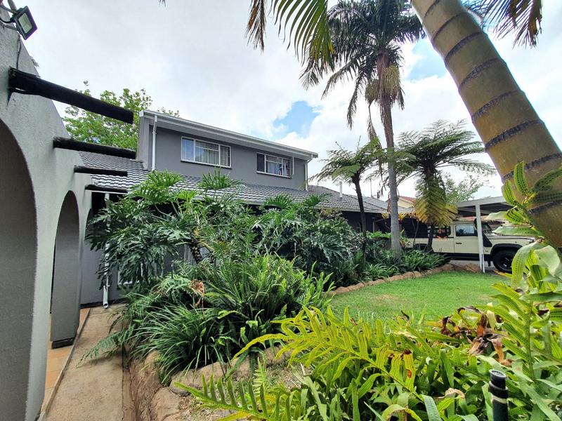 4 Bedroom Property for Sale in Magalieskruin Gauteng