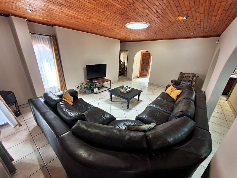 4 Bedroom Property for Sale in Magalieskruin Gauteng