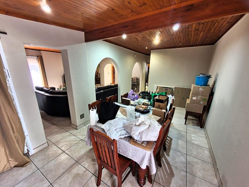 4 Bedroom Property for Sale in Magalieskruin Gauteng