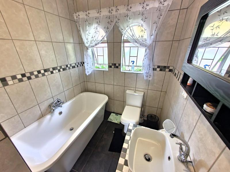4 Bedroom Property for Sale in Magalieskruin Gauteng