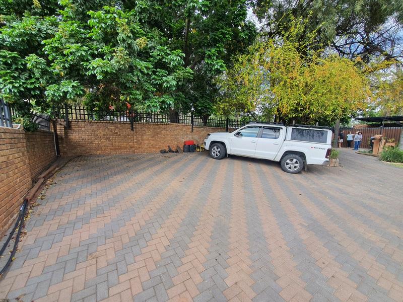 4 Bedroom Property for Sale in Magalieskruin Gauteng